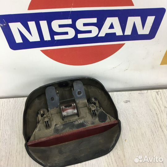 Стоп-сигнал Фонарь nissan wingroad