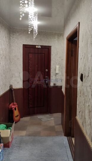 2-к. квартира, 52 м², 1/9 эт.