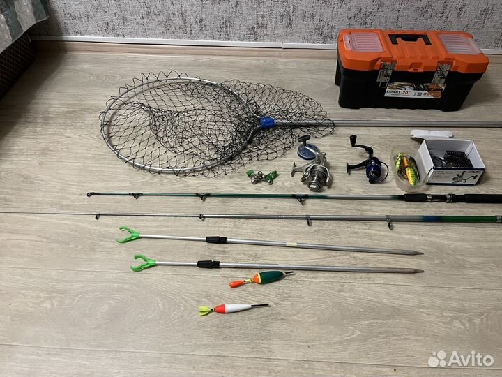 Набор удочек для рыбалки