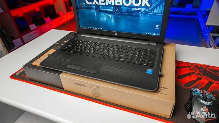 Ноутбук HP: 8гб, i3-5005, SSD 512гб