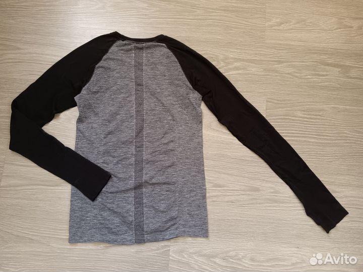 H&M лонгслив М