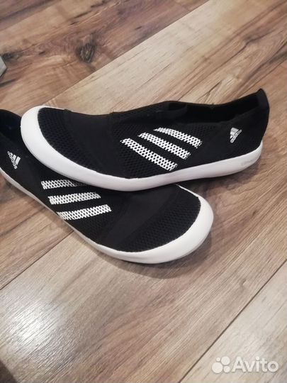 Аквашузы adidas