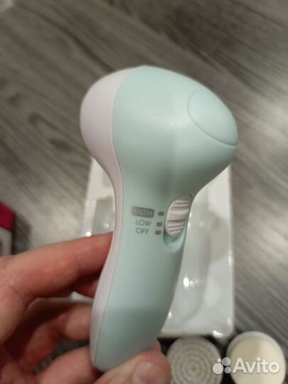 Массажер для лица на батарейках