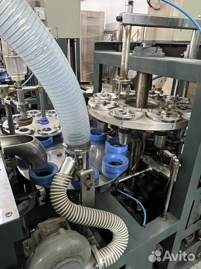 Оборудование по производству бумажных стаканчиков