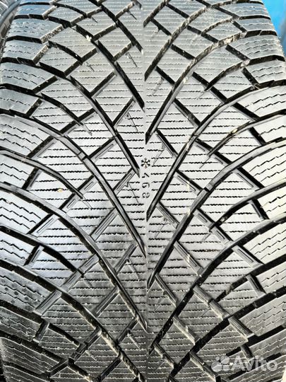 Nokian Tyres Hakkapeliitta R5 SUV 275/45 R20 110T