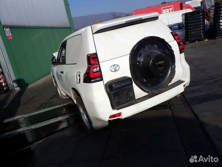 В разборе Toyota Land Cruiser Prado 150 2019 год