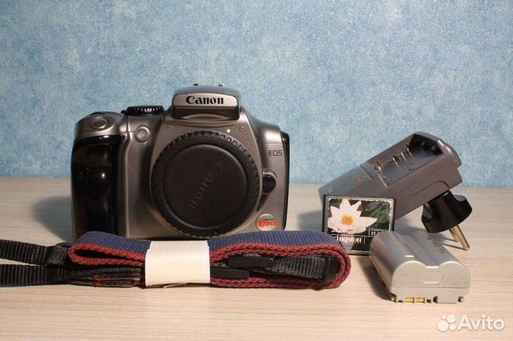 Зеркальный фотоаппарат canon 300D