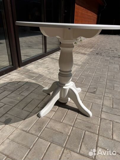 Кухонный стол