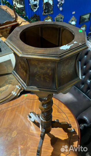 Вазон. Кашпо на подставке. Винтаж. Антиквариат