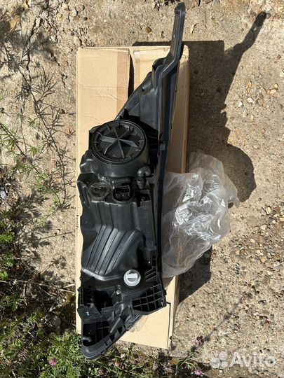 Передняя фара на kia rio 3