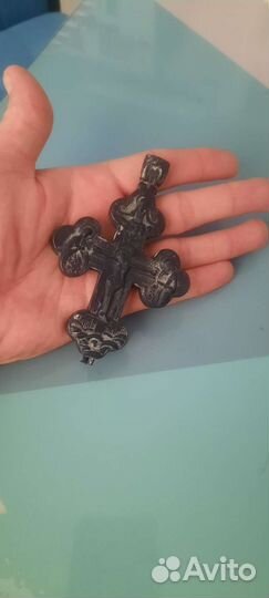 Крест энколпион, мощевик