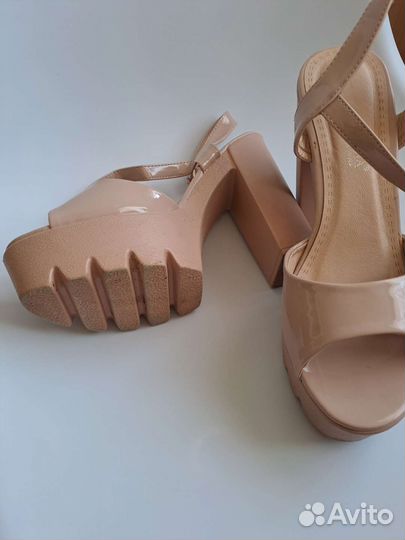 Босоножки женские 40 размер