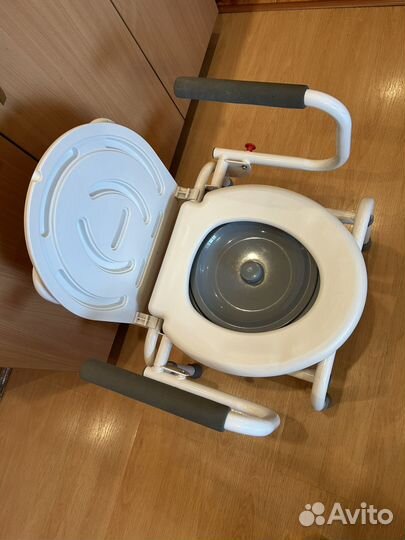 Кресло-туалет Trives