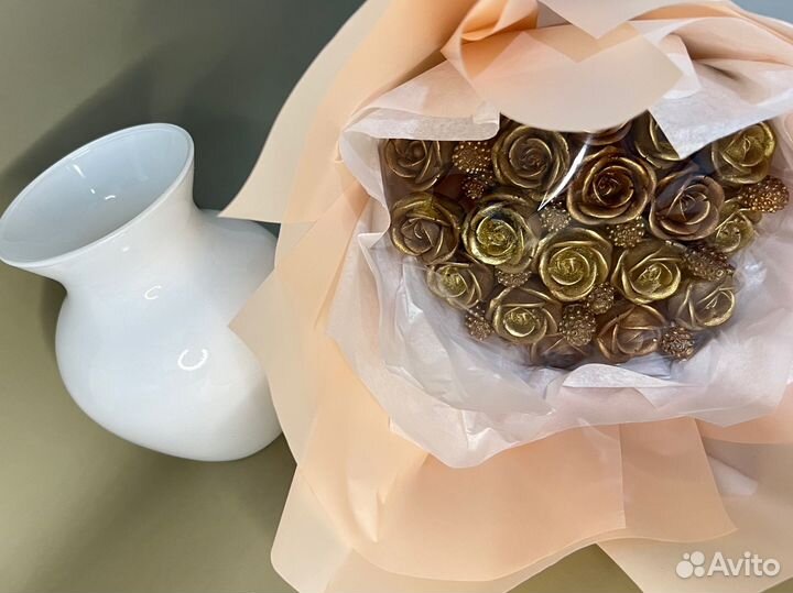 Съедобный букет из шоколада