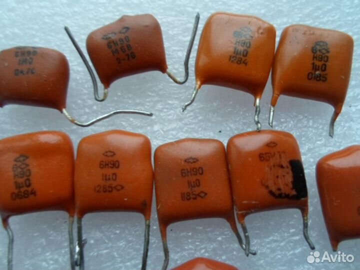 Конденсаторы км