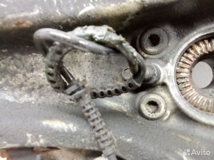 Кулак поворотный левый BMW 7-Series F01 F02