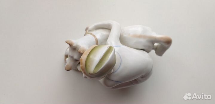 Фарфоровая статуэтка Юный пограничник, лфз