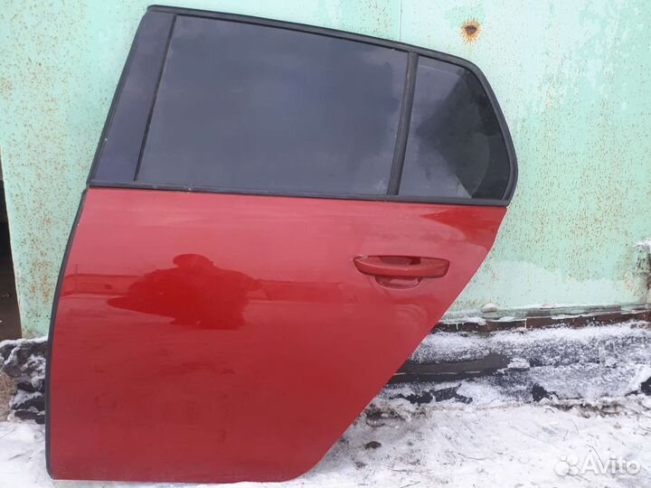 Задняя левая дверь фольксваген гольф 6