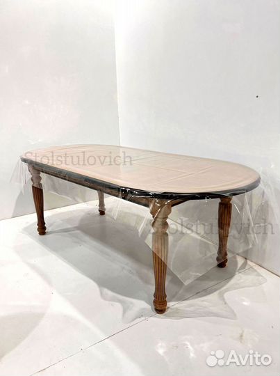 Красивые и стильные столы на заказ