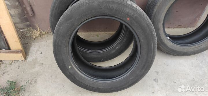 Yokohama dB Decibel E70 215/60 R16 90V