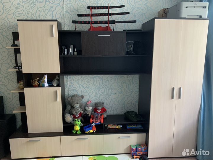 Стенка горка со шкафом в гостинную