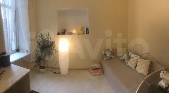 Комната 16 м² в 5-к., 3/8 эт.