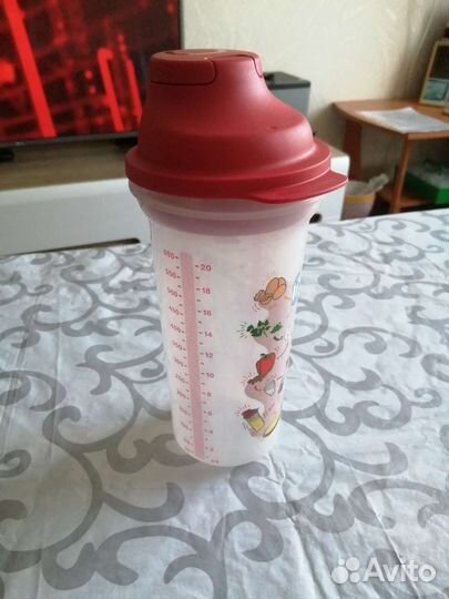 Емкость для смешивания Tupperware