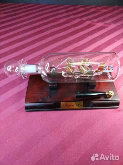 Настольный сувенир кораблик в бутылке