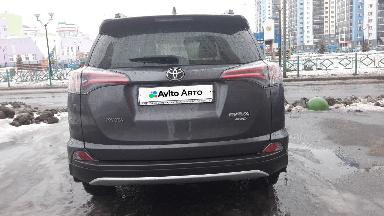 Toyota RAV4: фото владельца