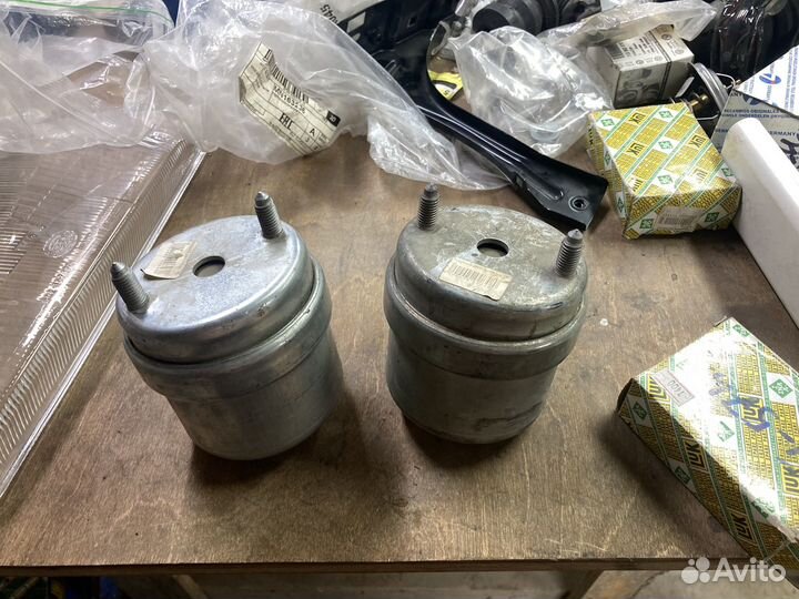 Подушка двигателя VW transporter T4 90-03