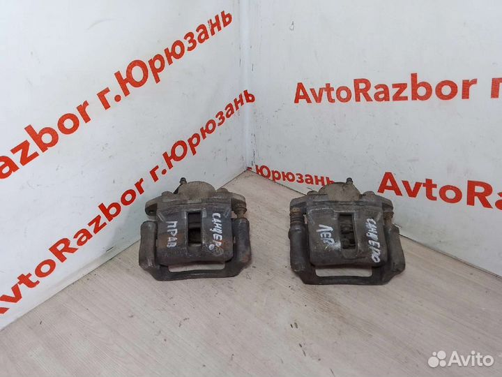 Суппорт передний Renault Sandero