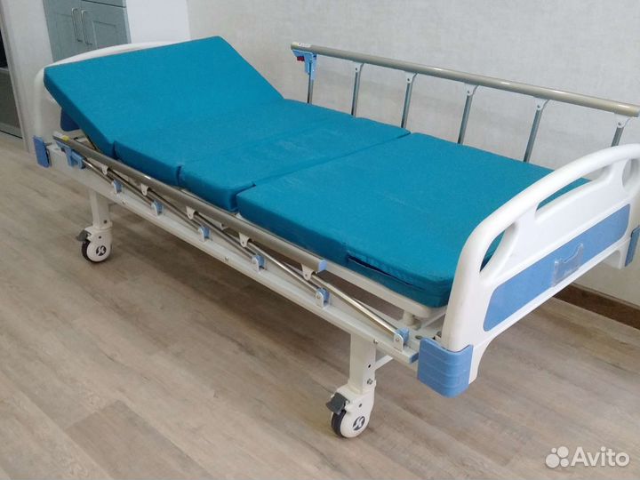 Кровать + стул + матрац