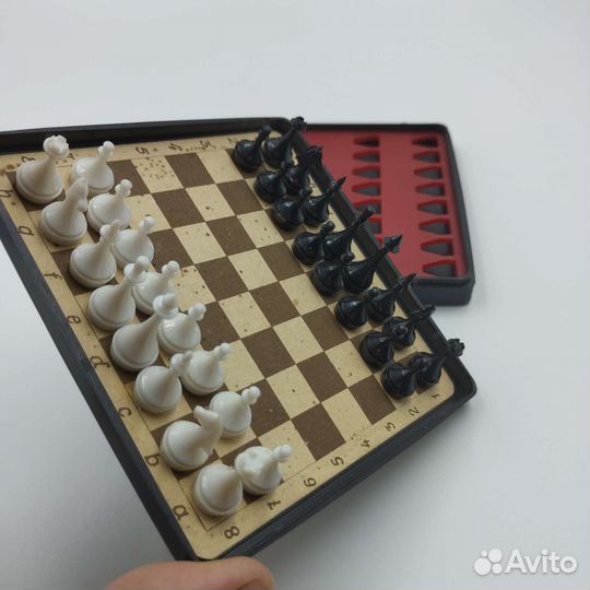 Дорожные магнитные шахматы. СССР