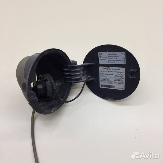 Лючок бензобака Volkswagen Polo MK5 2011-2020