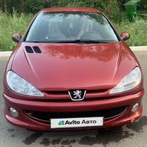 Peugeot 206 1.4 MT, 2003, 204 637 км, с пробегом, цена 240 000 руб.