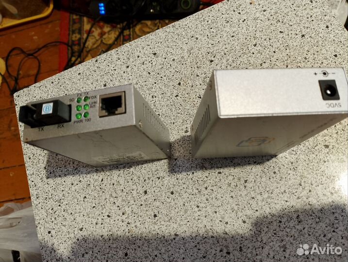 Медиаконвертер SNR-CVT-100A-V3