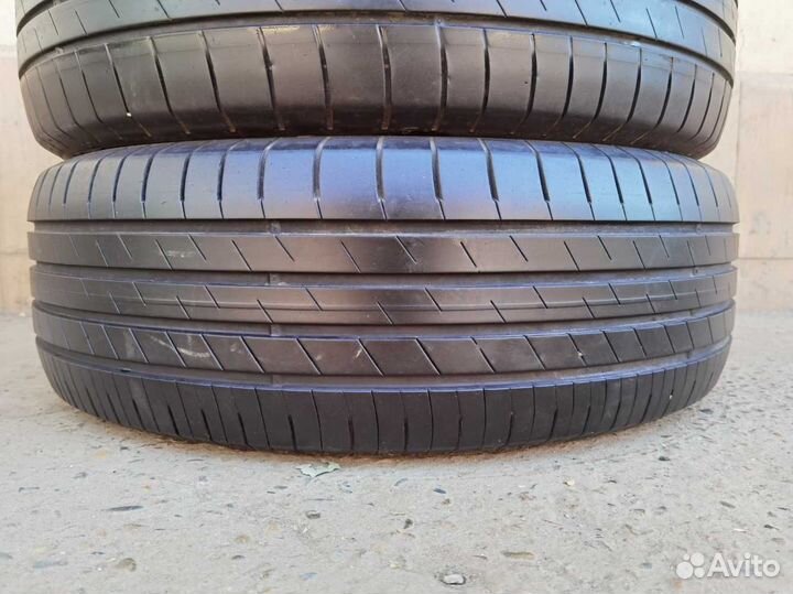 Goodyear EfficientGrip Performance 215/60 R17 96H