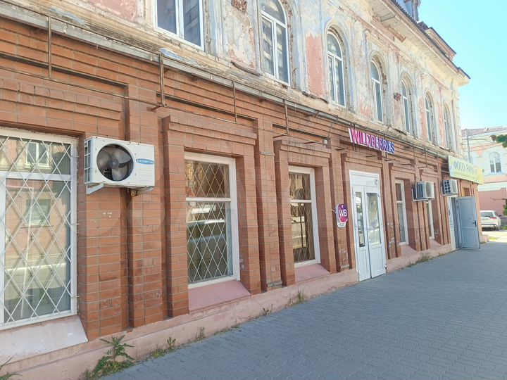 Торговая площадь, 130.4 м²
