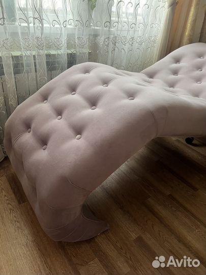 Анатомическая кушетка для наращивания ресниц