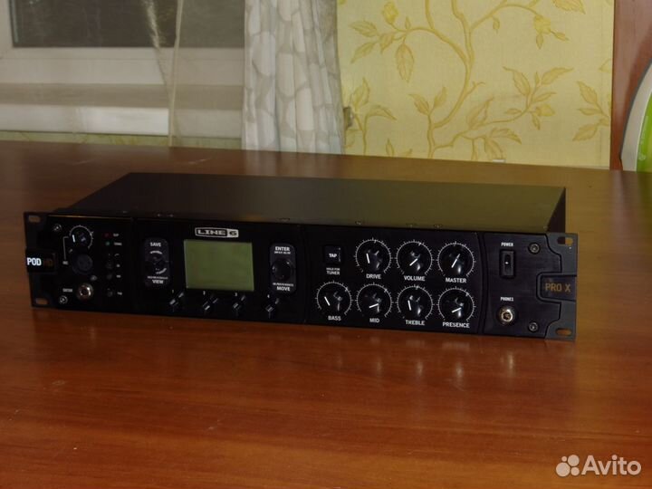 Line 6 POD HD Pro X гитарный процессор