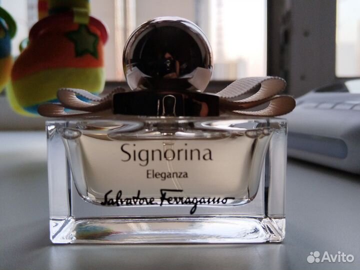 Духи женские Signorina by Salvatore Ferragamo