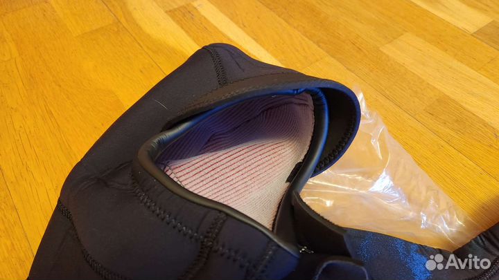 Новый гидрокостюм ION seek AMP 6/5мм с капюшоном