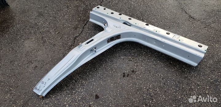 BMW 3 E90 Порог Левый Средняя стойка