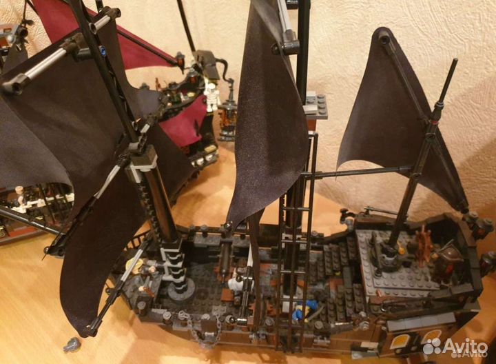 Lego пиратский корабль