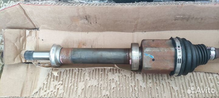Привод(полуось) правый Ford Kuga 2.5л АКПП 2066173