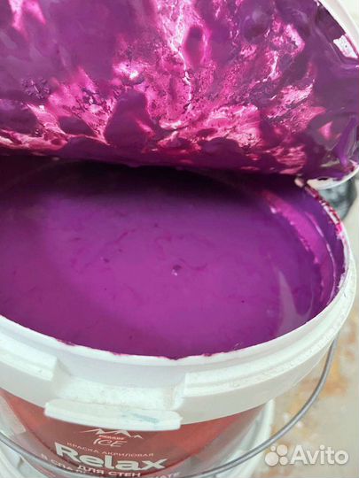 Краска интерьерная,белая,серая,черная,фиолетовая