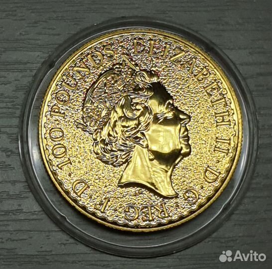 Золотая монета Великобритании 