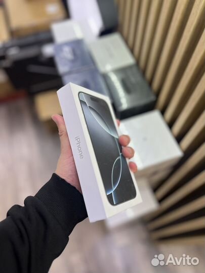 iPhone 16 Pro, 256 ГБ