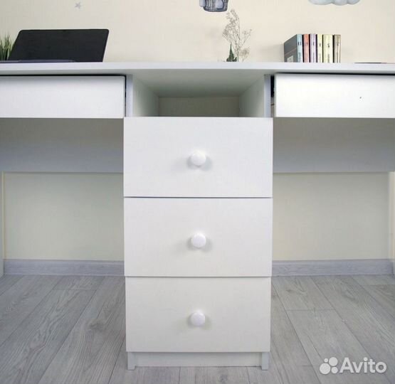 Письменный стол качественный