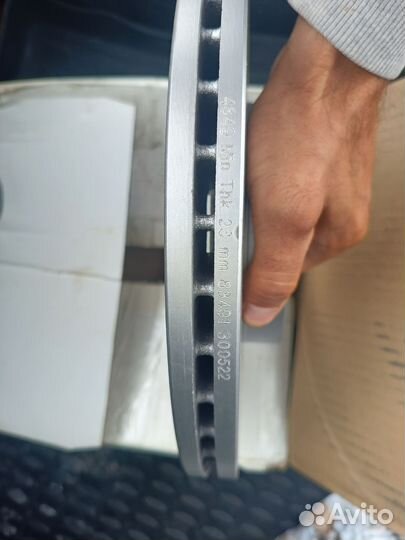 Тормозные диски передние форд фокус 1.8л, 2 л